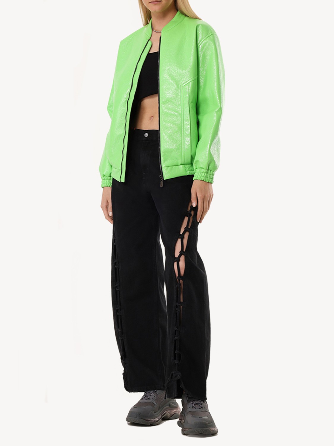 Женский бомбер из экокожи