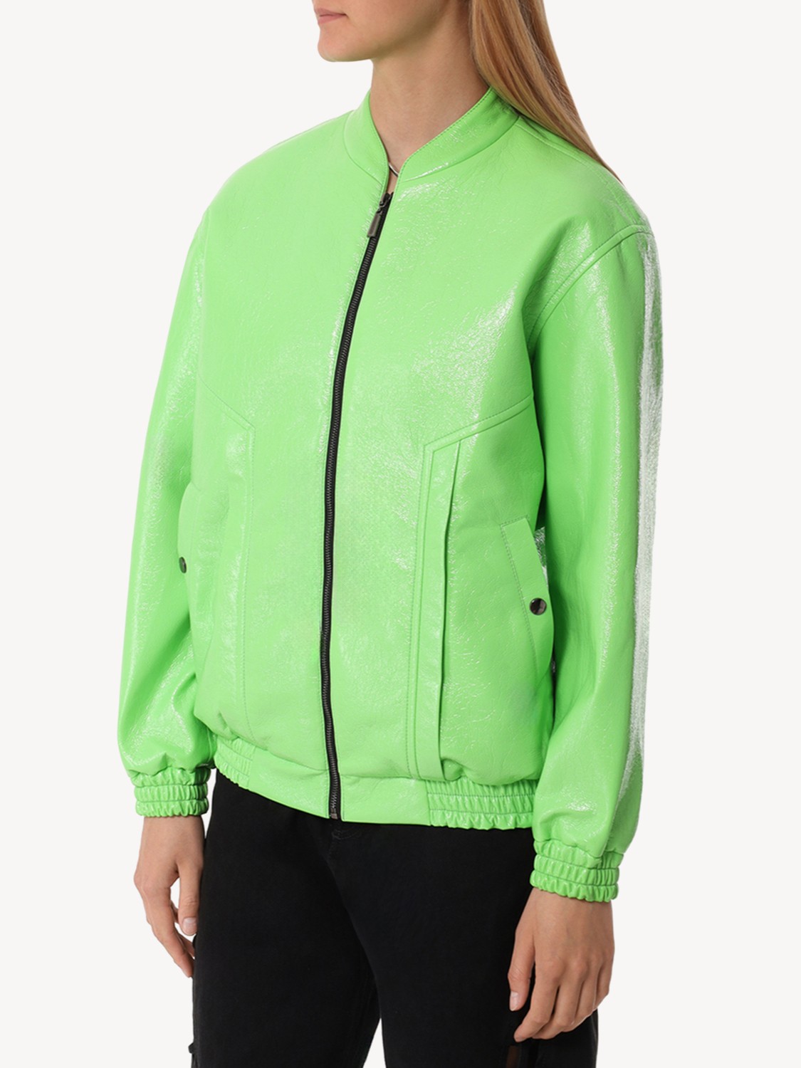 Женский бомбер из экокожи