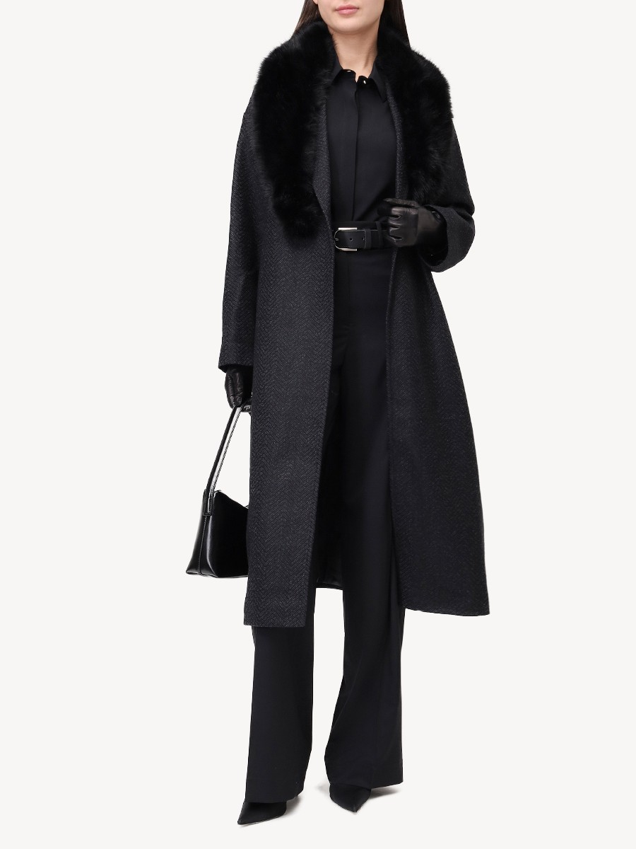 Женское пальто из шерсти