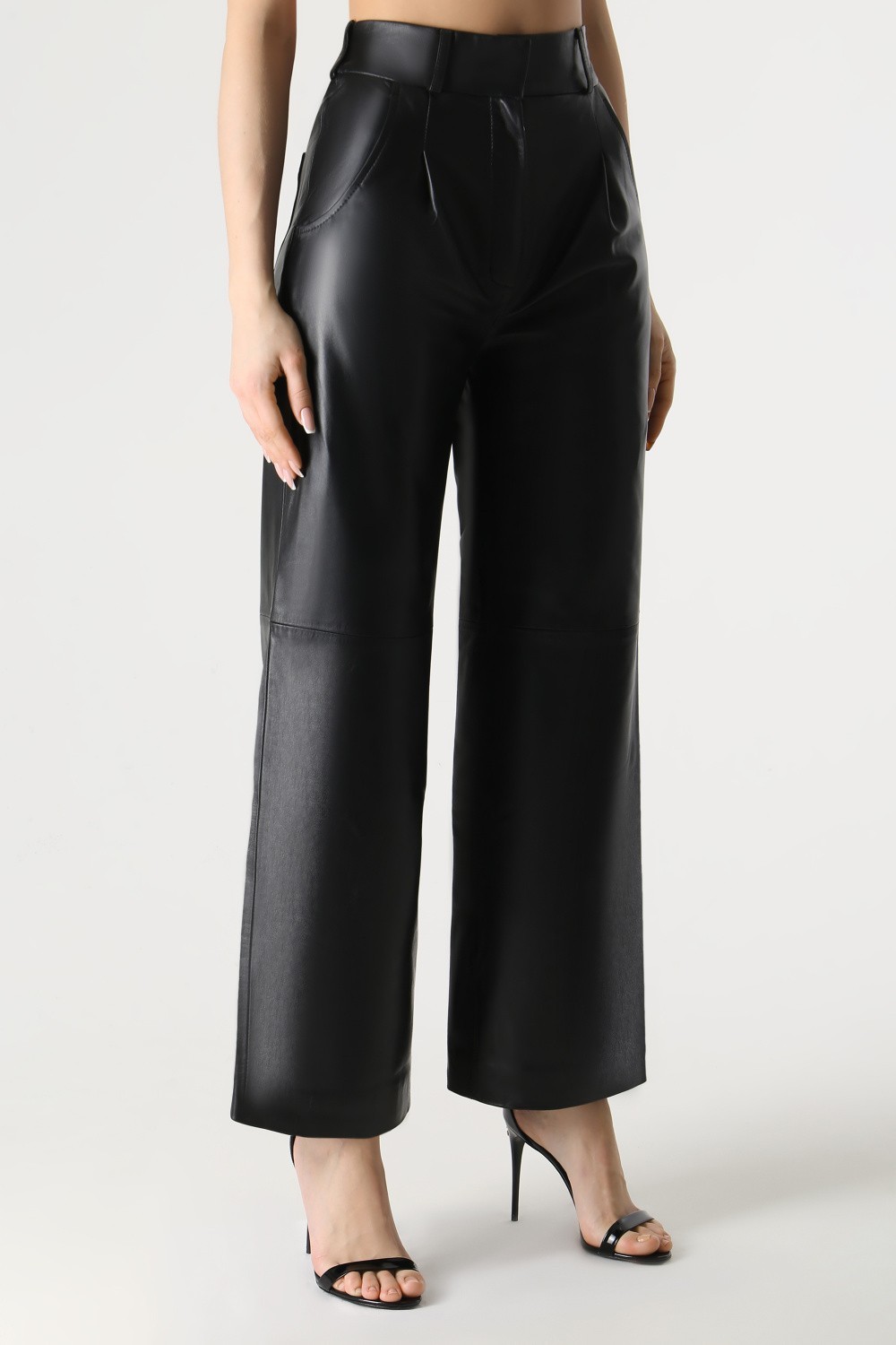 Женские брюки из натуральной кожи