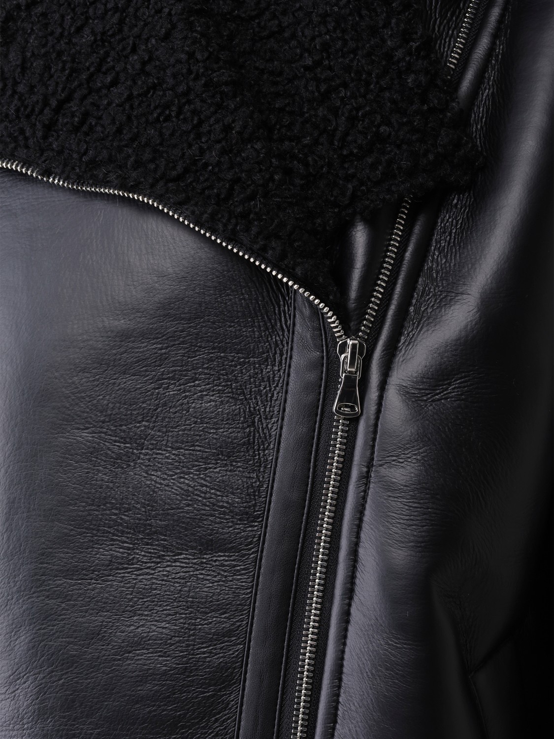 Женская дубленка из экомеха