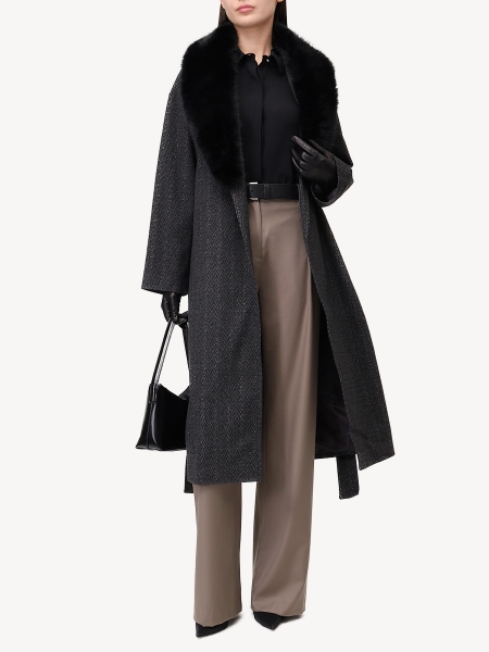 Женское пальто из шерсти